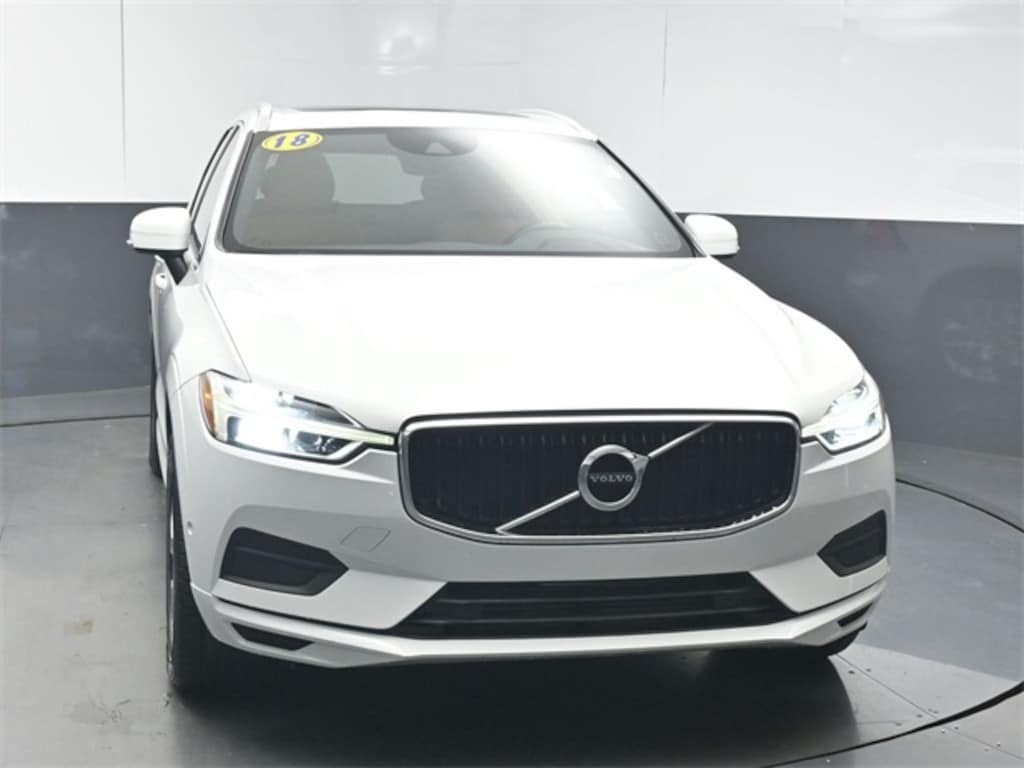 Used 2018 Volvo XC60 T5 AWD Momentum SUV