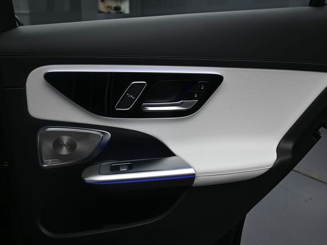 2025 Mercedes-Benz C-Class Sedan C 300 - Photo 29