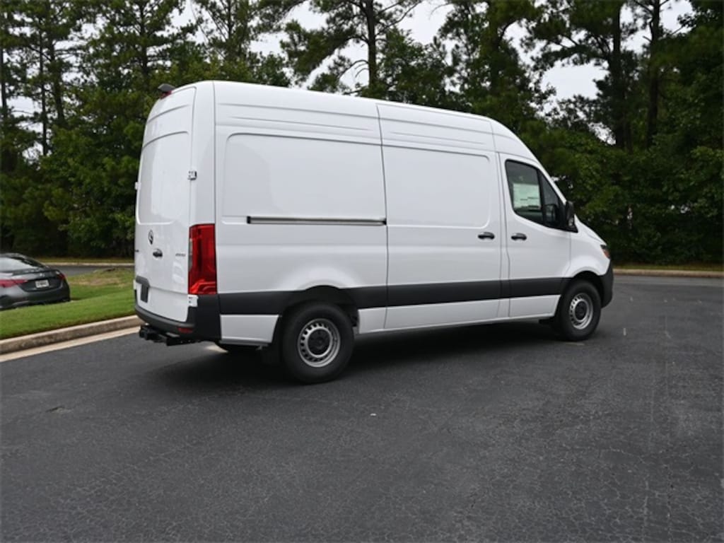 New 2025 Mercedes-Benz Sprinter 2500 Standard Roof 4-Cyl Diesel Van Cargo Van