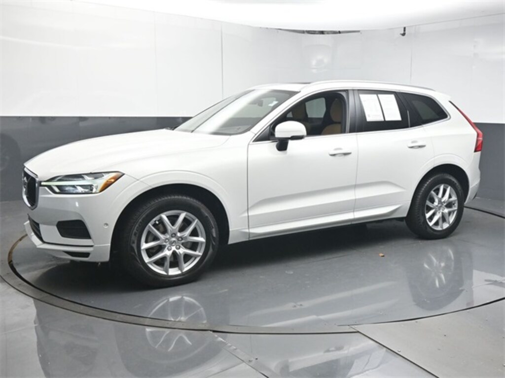 Used 2018 Volvo XC60 T5 AWD Momentum SUV