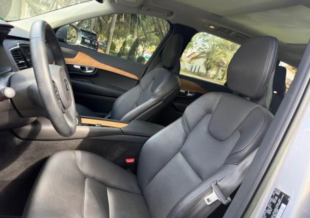 Used 2023 Volvo XC90 B5 AWD Plus SUV