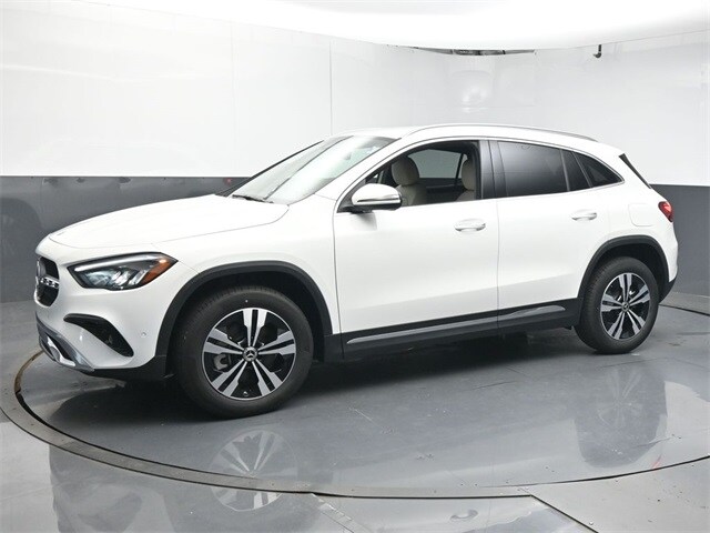 2025 Mercedes Benz GLA 250 photo 2