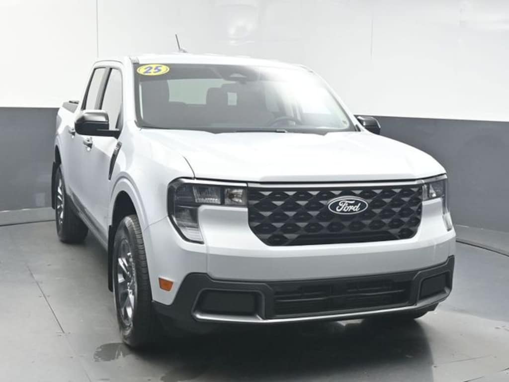 Used 2025 Ford Maverick XLT Truck SuperCrew