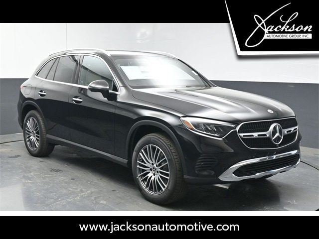 2025 Mercedes-Benz GLC Base's photo