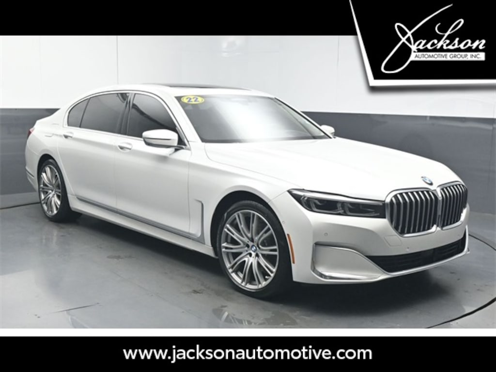 Used 2022 BMW 740i  Sedan
