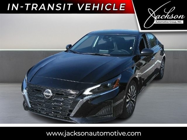 2024 Nissan Altima SV's photo