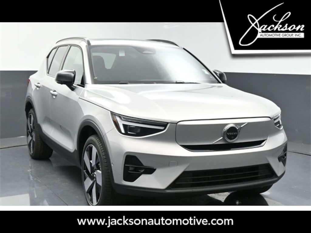 Used 2024 Volvo XC40 Recharge Pure Electric Plus SUV