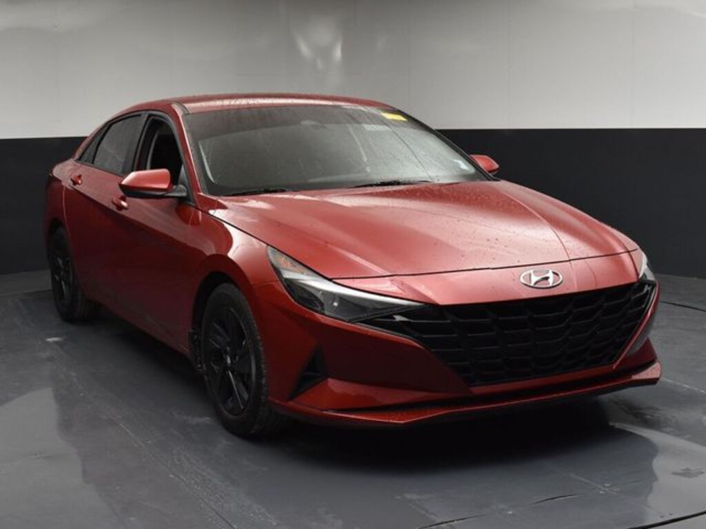 Used 2023 Hyundai Elantra SEL Sedan