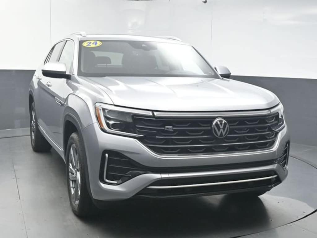 Used 2024 Volkswagen Atlas Cross Sport 2.0T SEL R-Line SUV