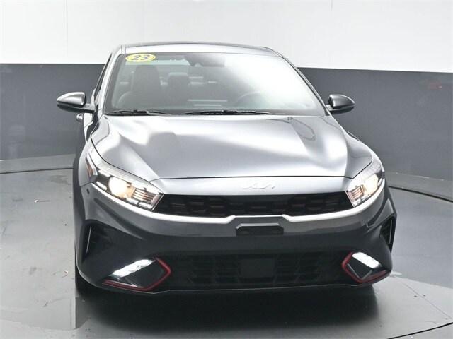 2023 Kia Forte GT-Line photo 4