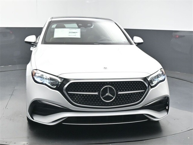 2025 Mercedes Benz E 350 Sedan photo 3