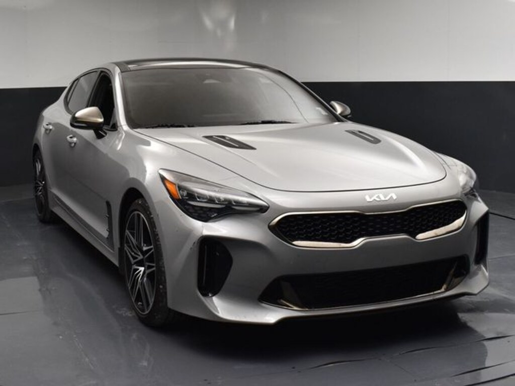 Used 2022 Kia Stinger GT1 Sedan