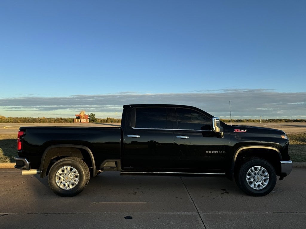 Used 2024 Chevrolet Silverado 2500HD LTZ with VIN 1GC4YPEY9RF109097 for sale in Kingfisher, OK