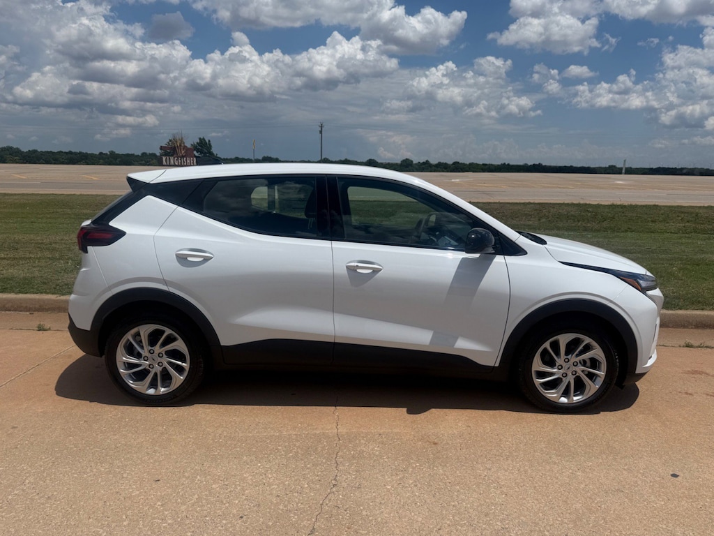 New 2027 Chevrolet Bolt LT SUV