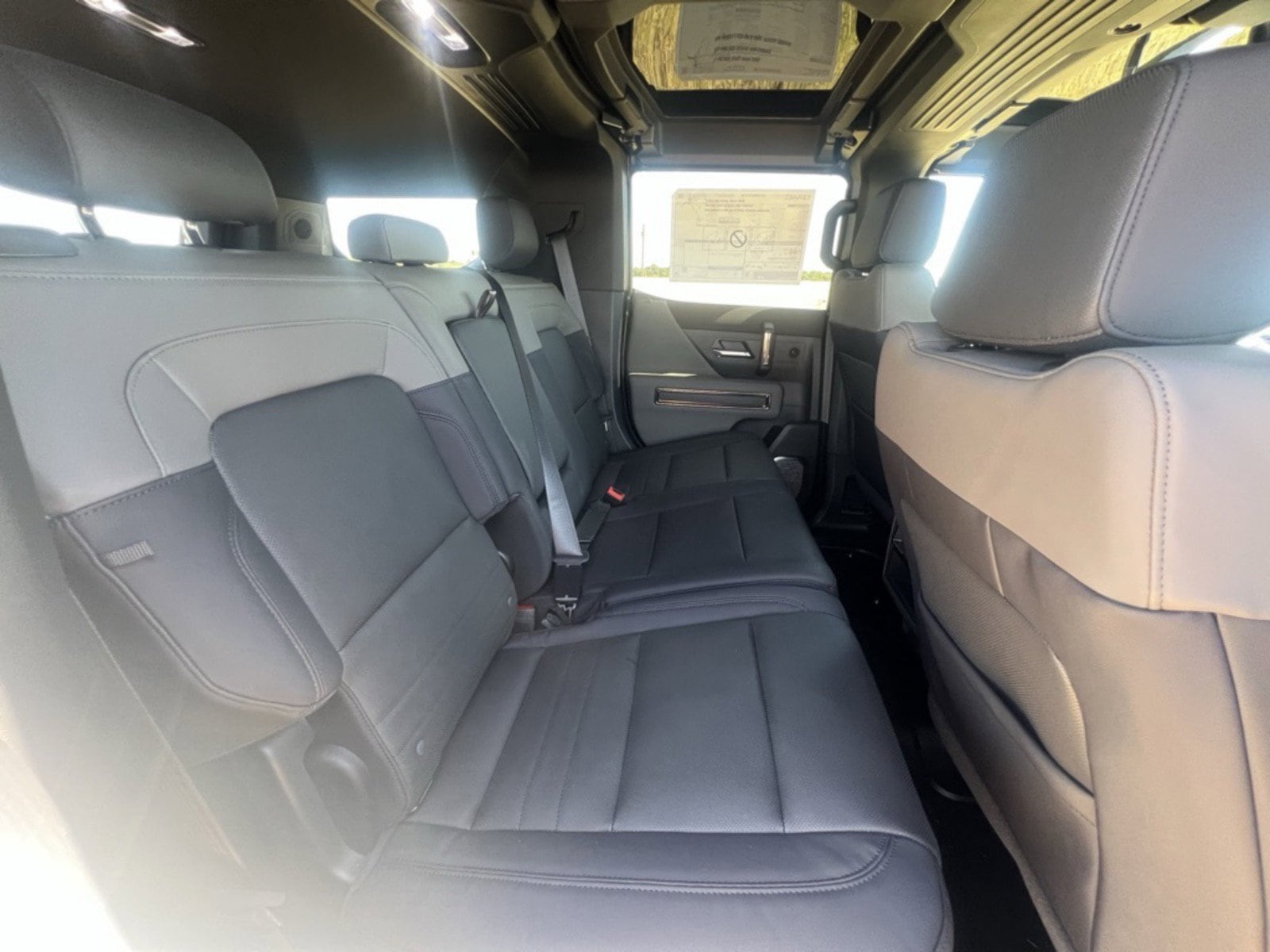 2025 GMC HUMMER EV 3X - Photo 17