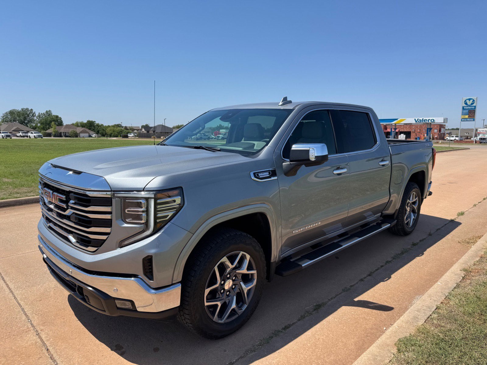 2026 GMC Sierra 1500 SLT - Photo 7