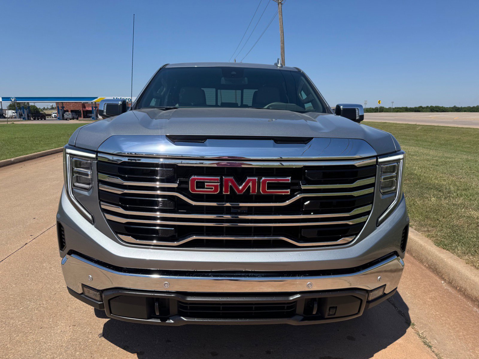 2026 GMC Sierra 1500 SLT - Photo 8