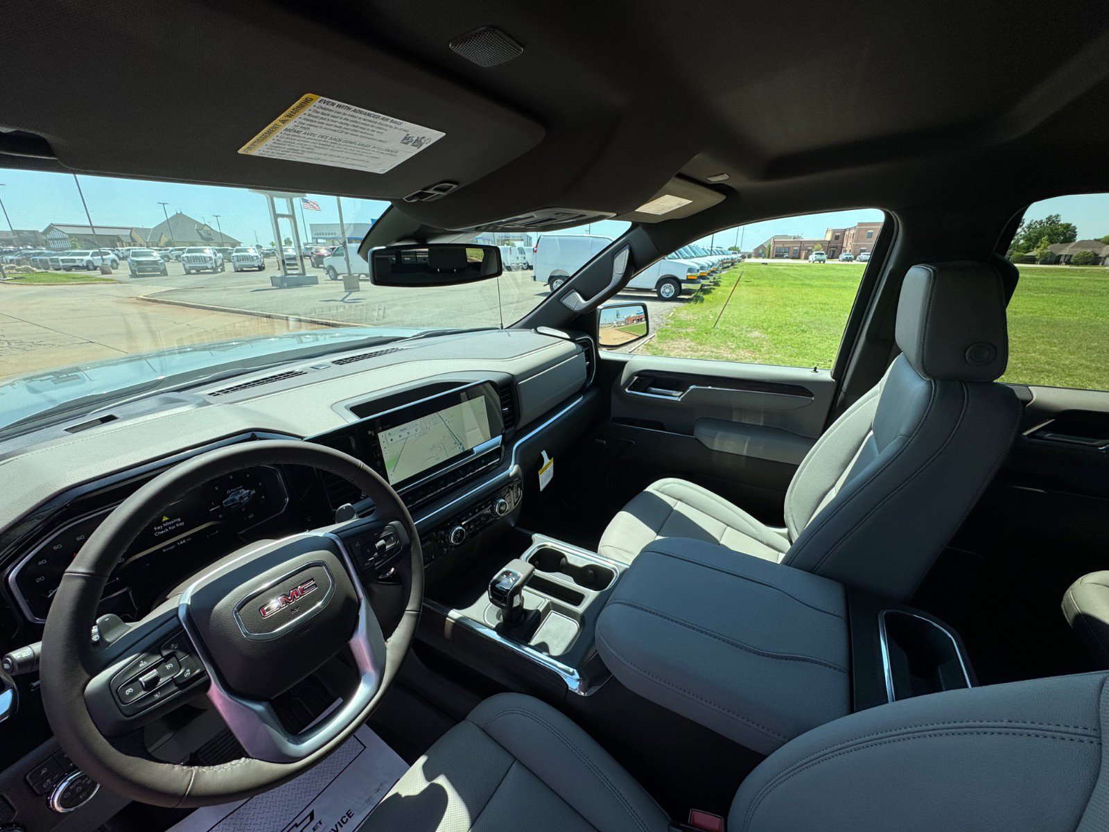 2026 GMC Sierra 1500 SLT - Photo 11