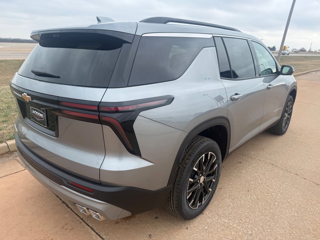 New 2026 Chevrolet Traverse LT SUV