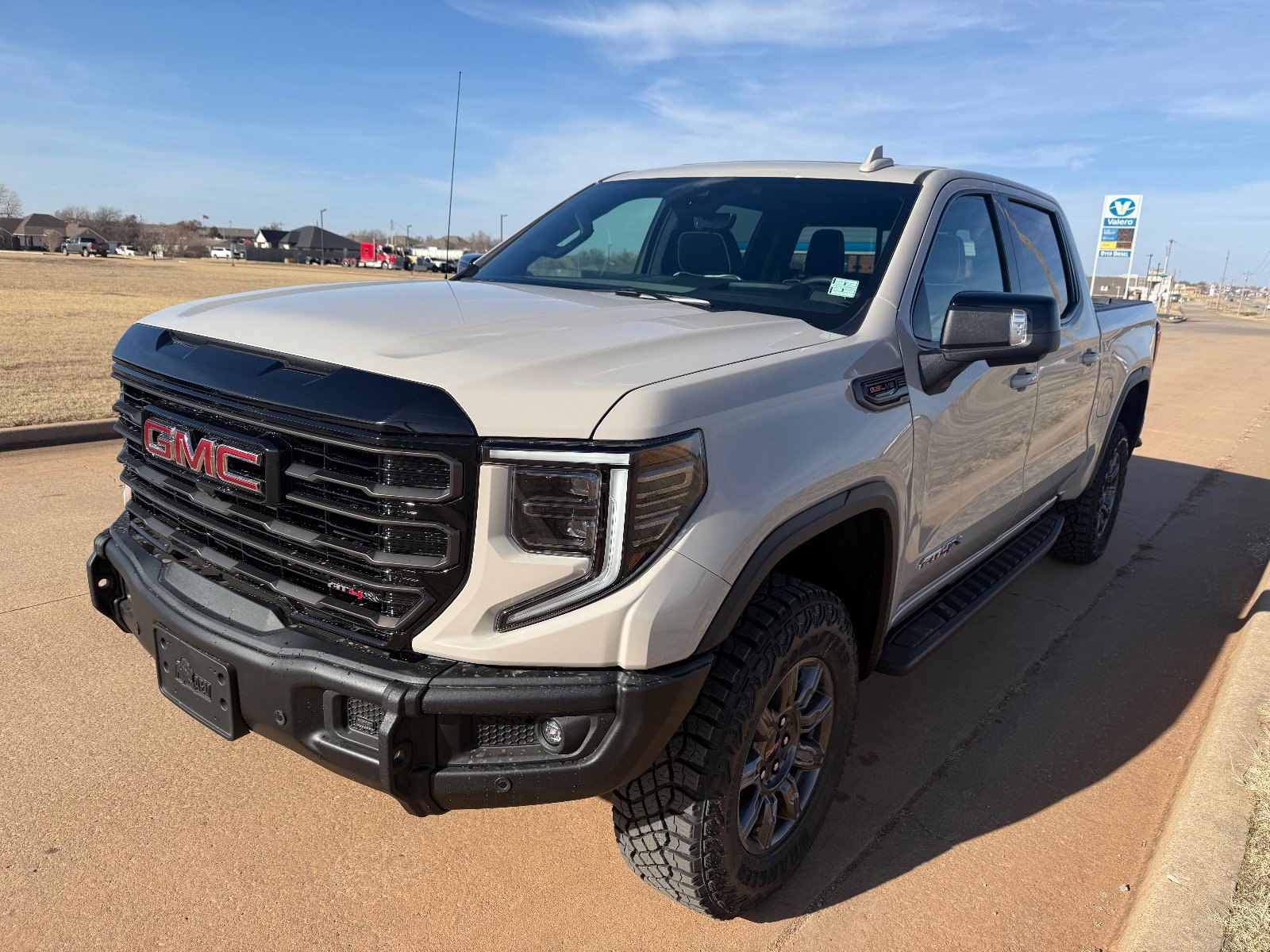 2026 GMC Sierra 1500 AT4X - Photo 7