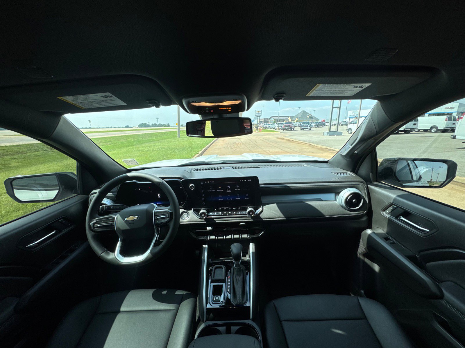 2026 Chevrolet Colorado LT - Photo 14