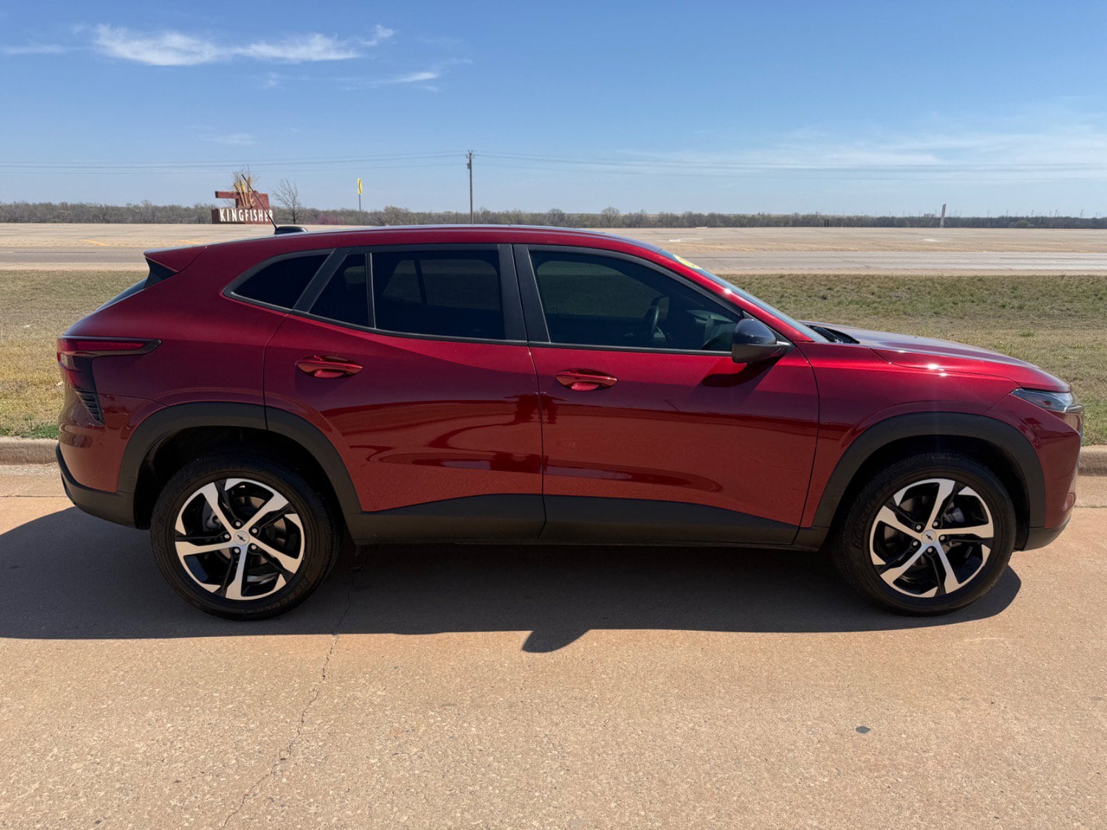 Used 2024 Chevrolet Trax RS with VIN KL77LGE22RC211735 for sale in Kingfisher, OK