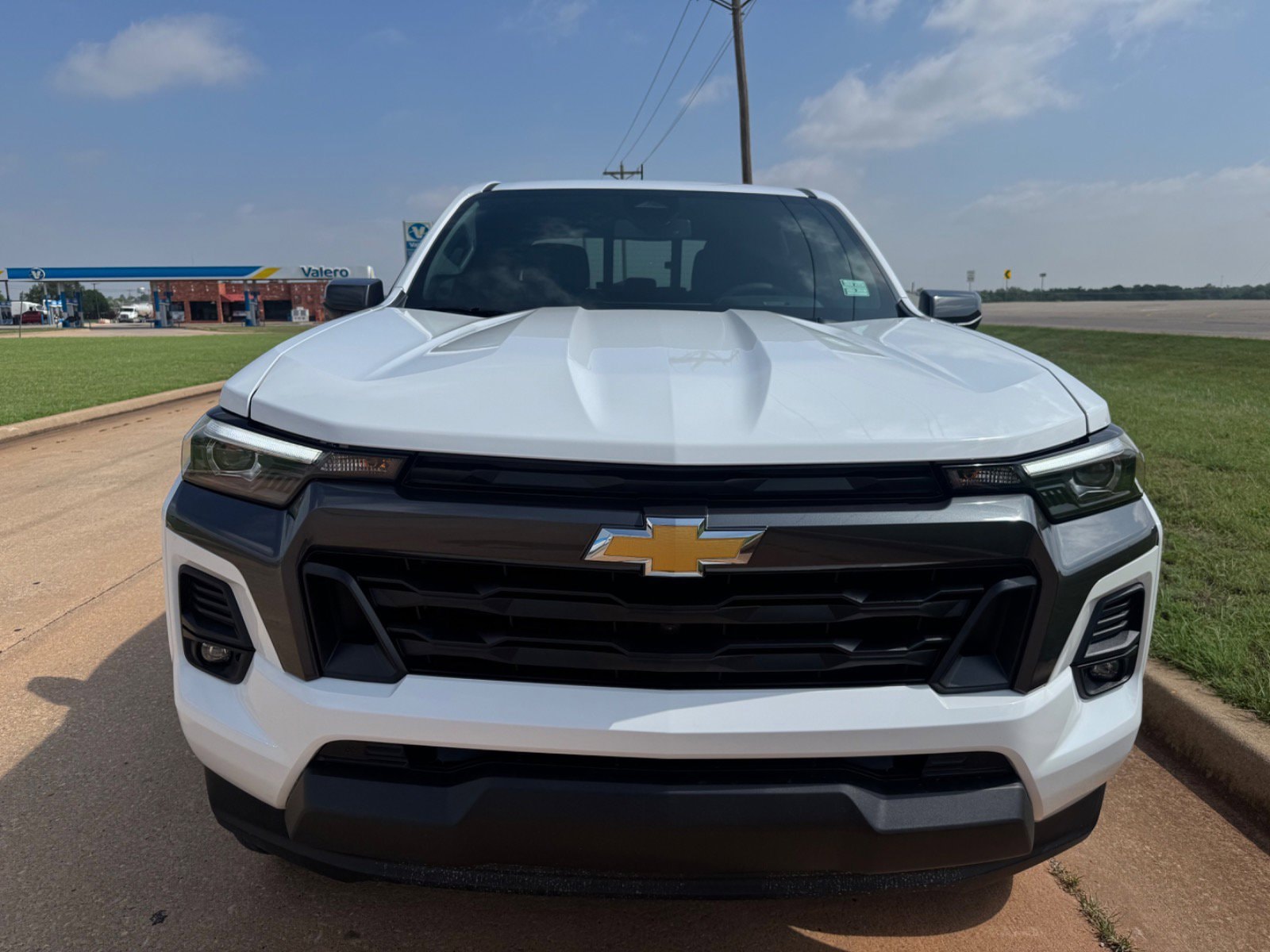 2026 Chevrolet Colorado LT - Photo 8