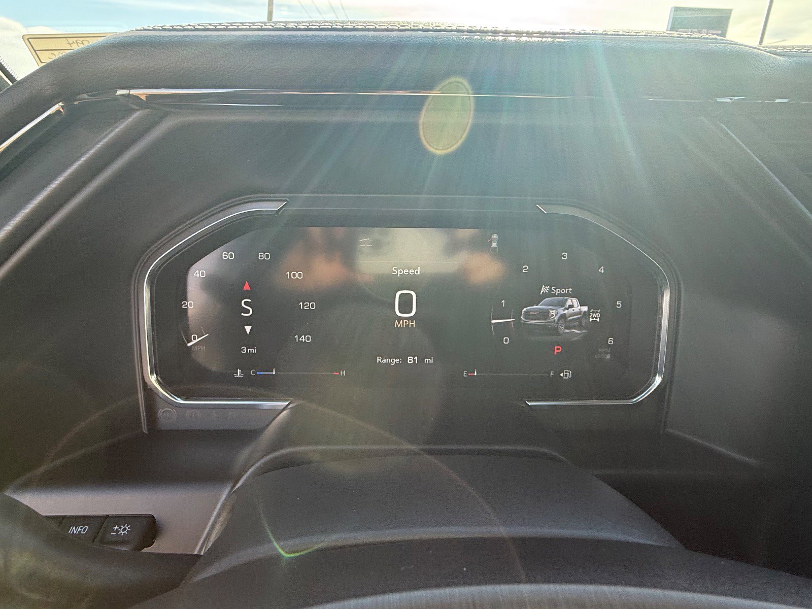 2026 GMC Sierra 1500 AT4X - Photo 19