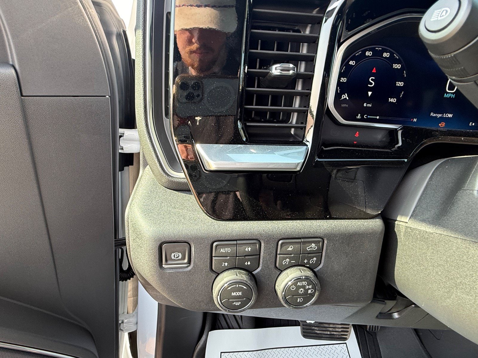 2026 Chevrolet Silverado 2500 HD LTZ - Photo 18