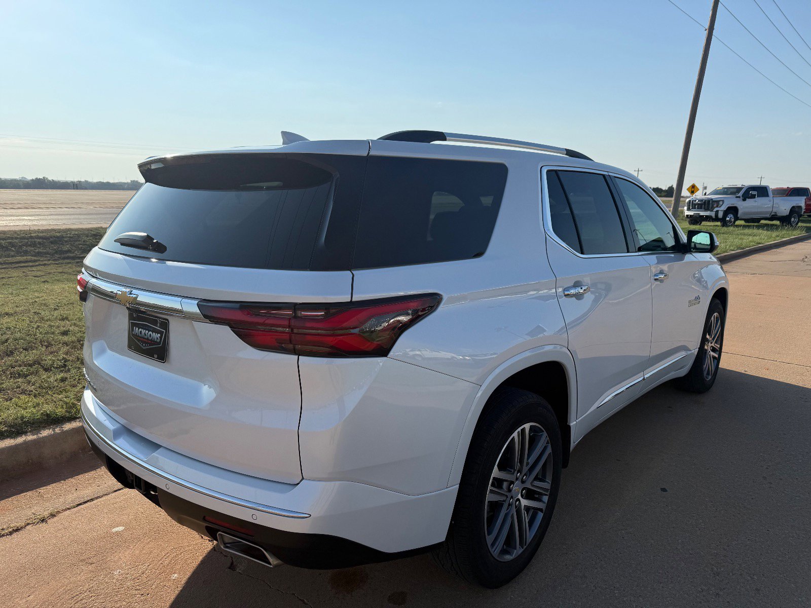 2023 Chevrolet Traverse High Country photo 3