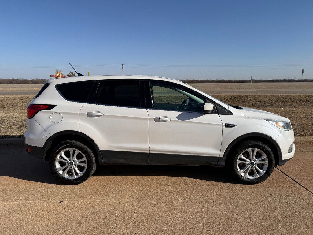 Used 2019 Ford Escape SE SUV