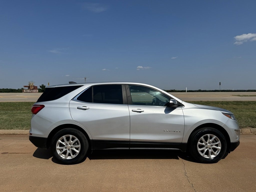 Used 2021 Chevrolet Equinox LT with VIN 3GNAXUEV5MS161400 for sale in Kingfisher, OK