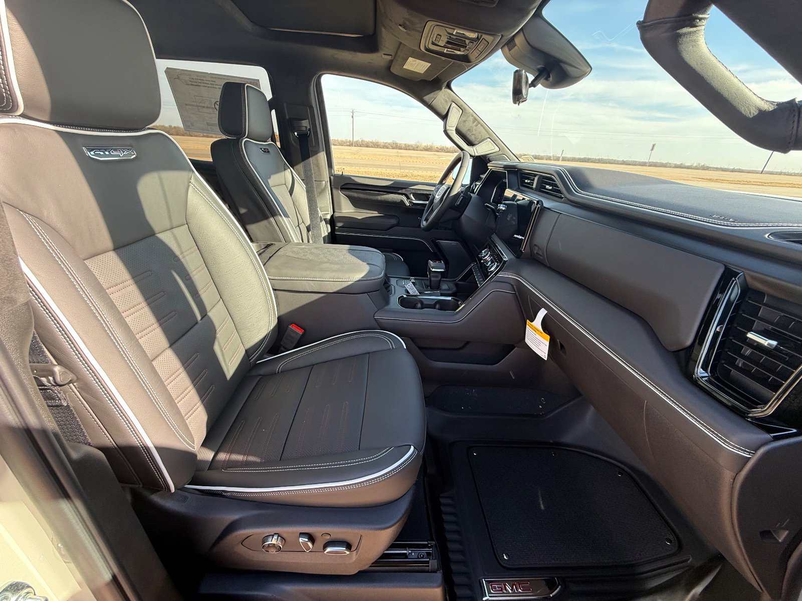 2026 GMC Sierra 1500 AT4X - Photo 17