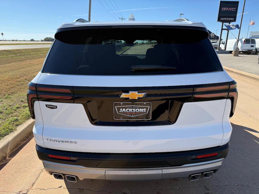 New 2026 Chevrolet Traverse LT SUV