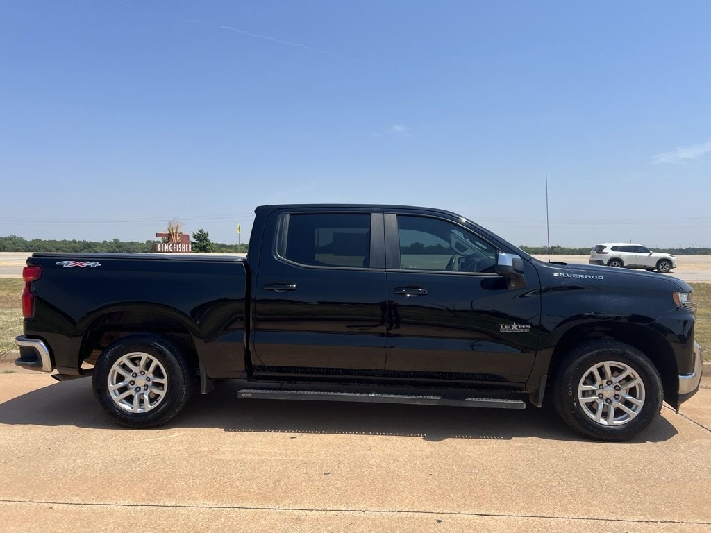 Used 2020 Chevrolet Silverado 1500 LT with VIN 3GCUYDED7LG115448 for sale in Kingfisher, OK