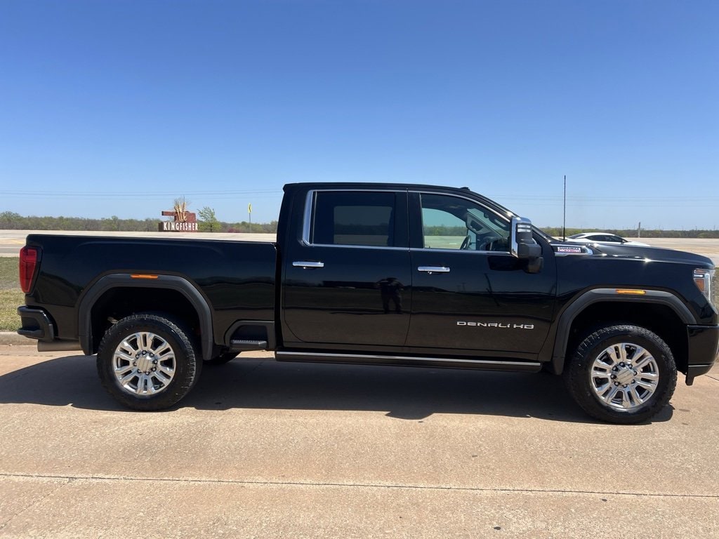 Used 2022 GMC Sierra 3500HD Denali with VIN 1GT49WEY6NF243082 for sale in Kingfisher, OK