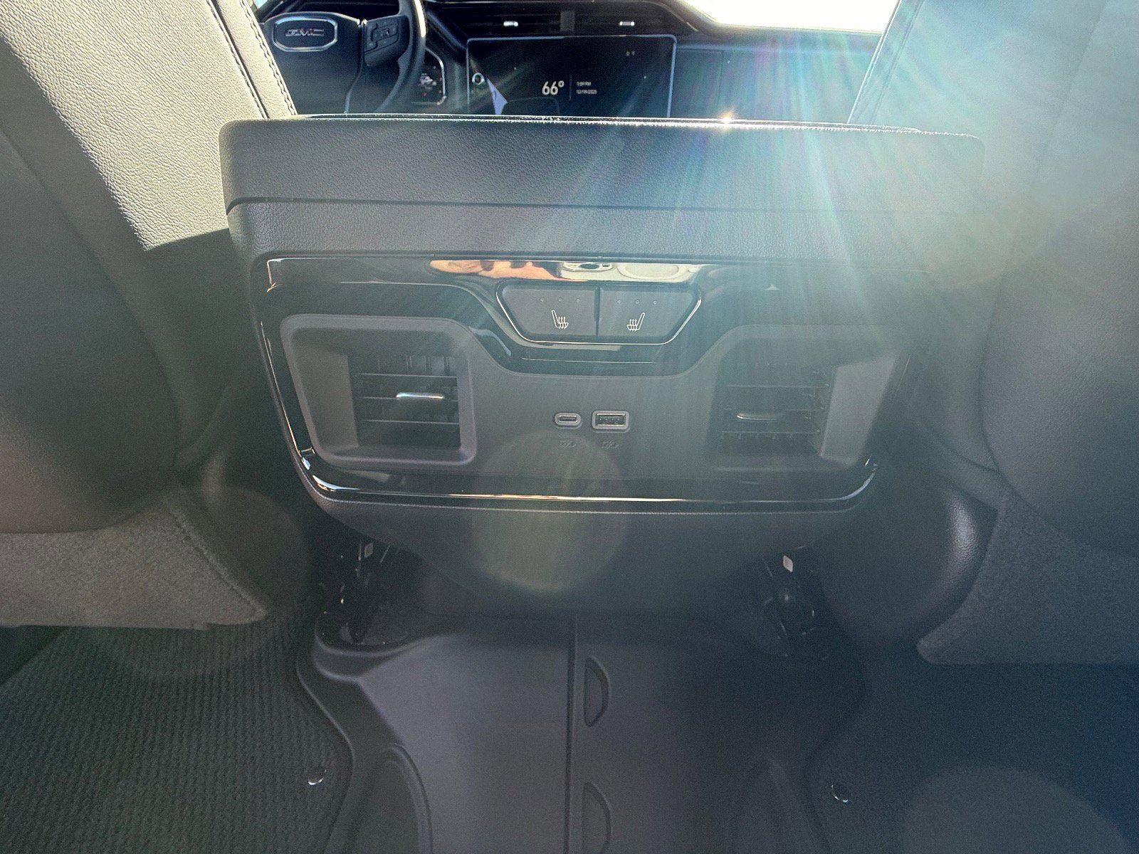 2026 GMC Sierra 1500 AT4X - Photo 14