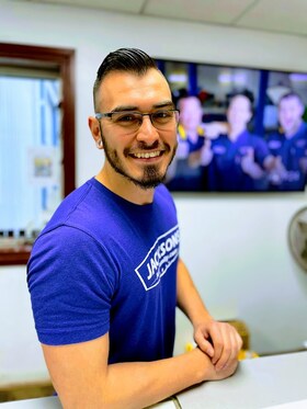 Staff member Alberto Munoz from ID_a6cdaff254c0