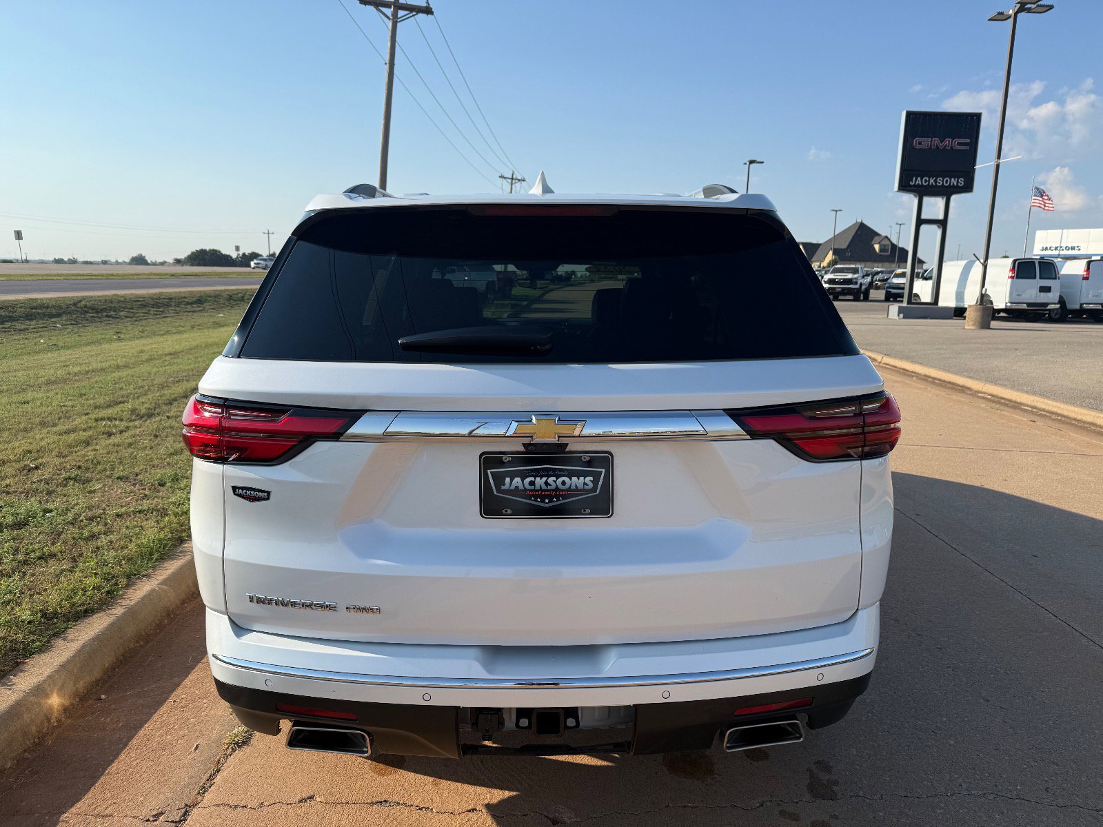 2023 Chevrolet Traverse High Country photo 4