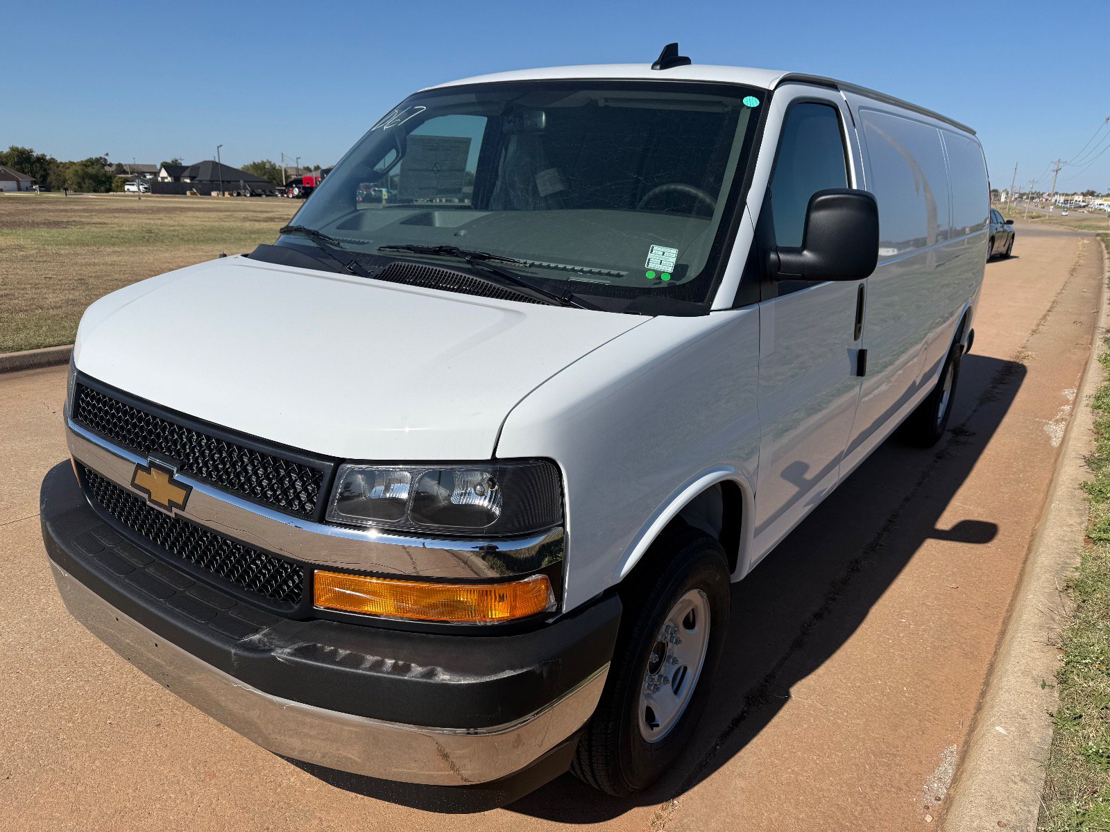 2025 Chevrolet Express Cargo Work Van - Photo 6