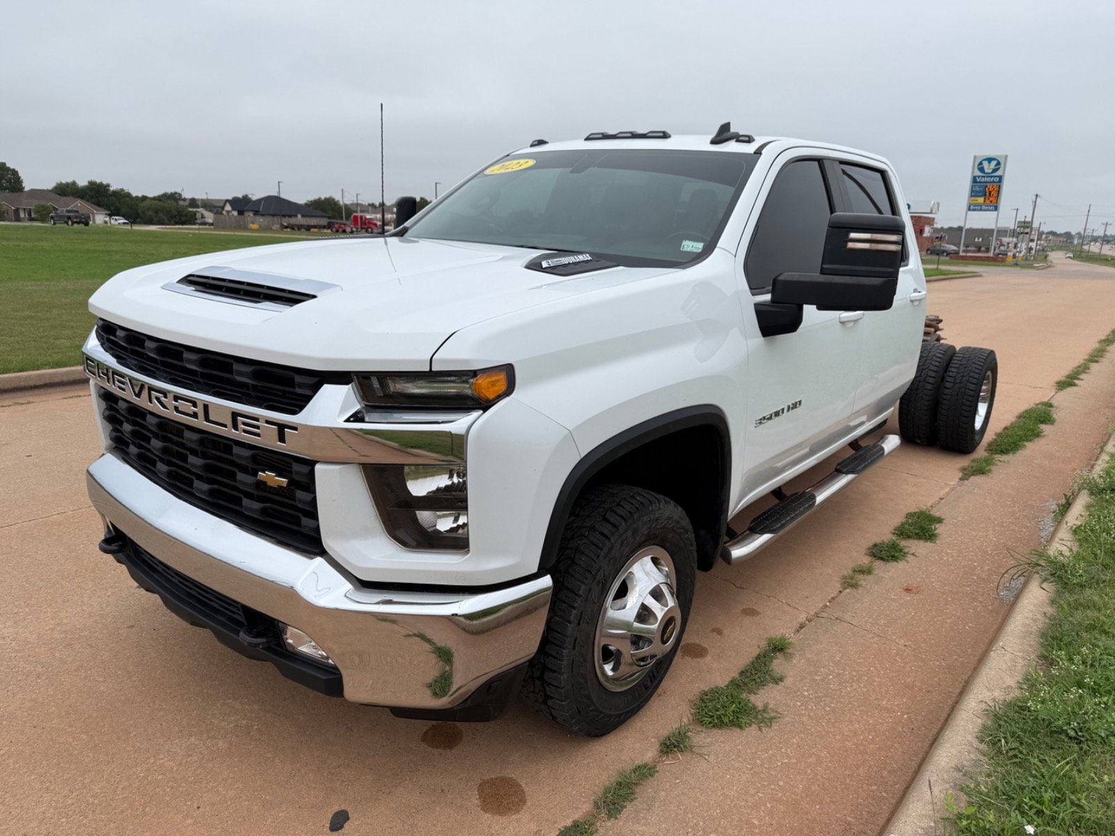 2023 Chevrolet Silverado 3500HD LT - Photo 7