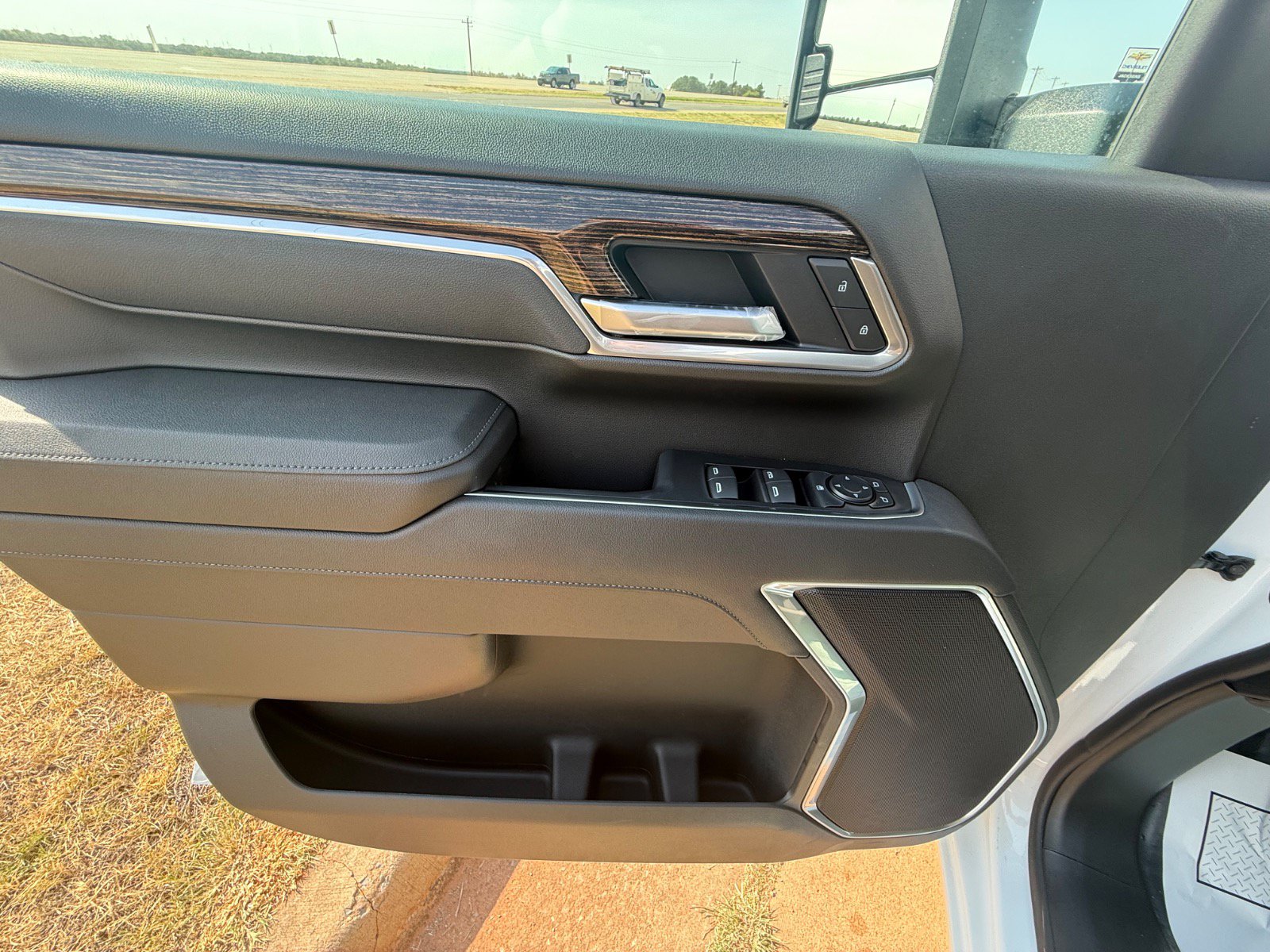 2026 GMC Sierra 3500 Chassis Cab SLE - Photo 12