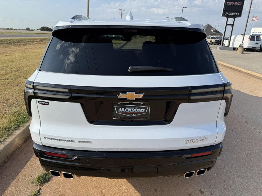 2026 Chevrolet Traverse High Country photo 3
