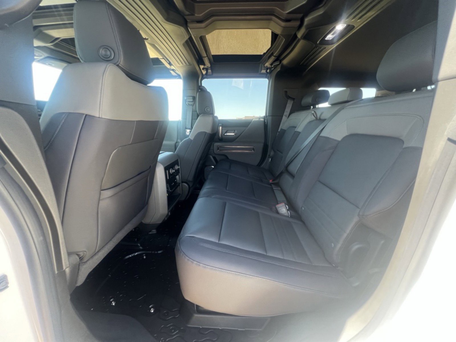 2025 GMC HUMMER EV 3X - Photo 13