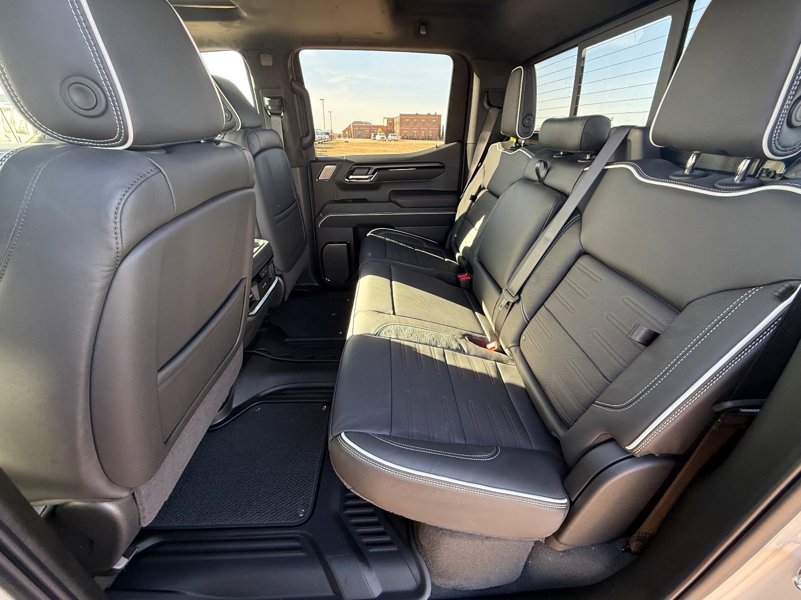 2026 GMC Sierra 1500 AT4X - Photo 13