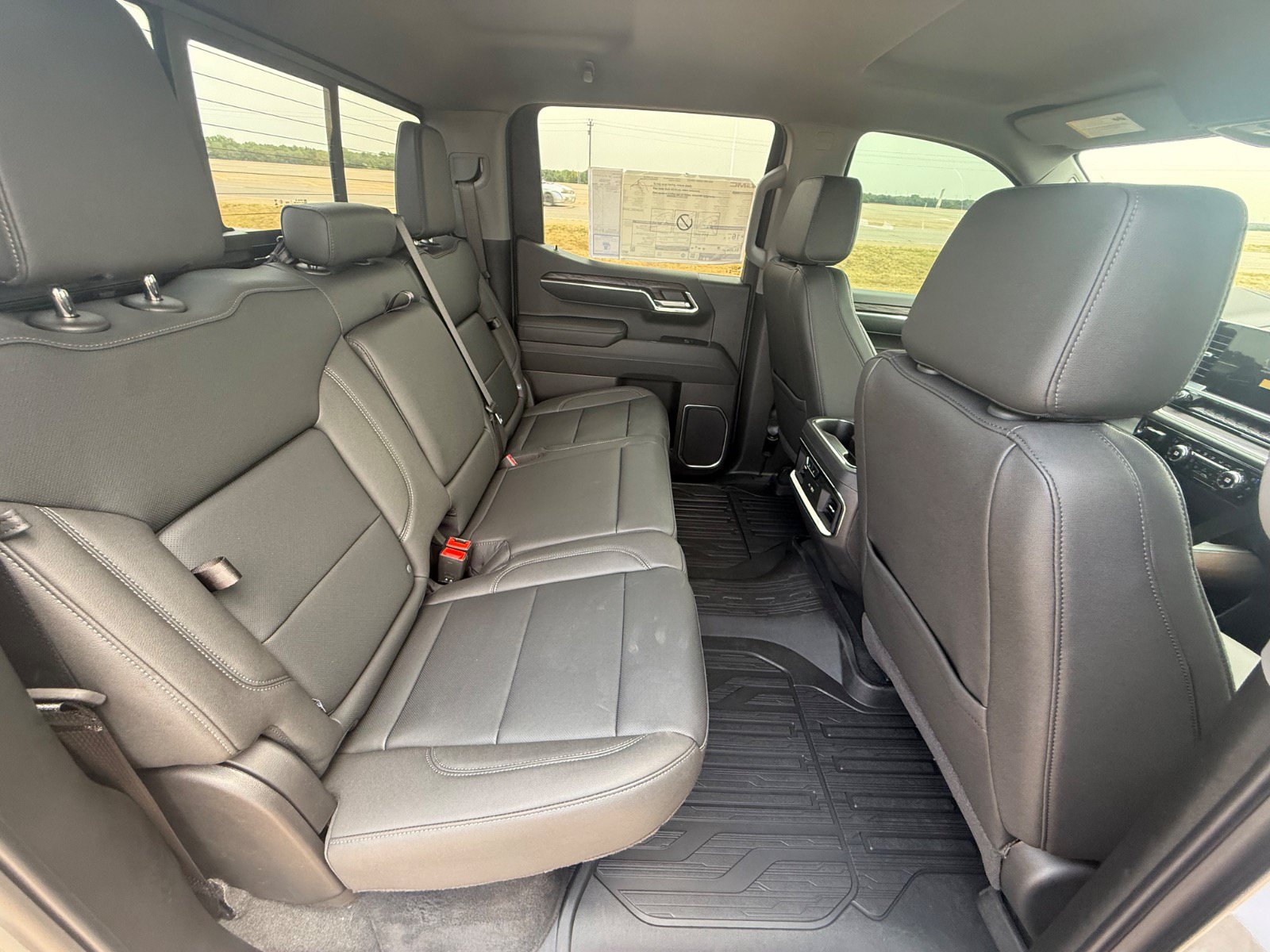 2026 GMC Sierra 1500 SLT - Photo 16