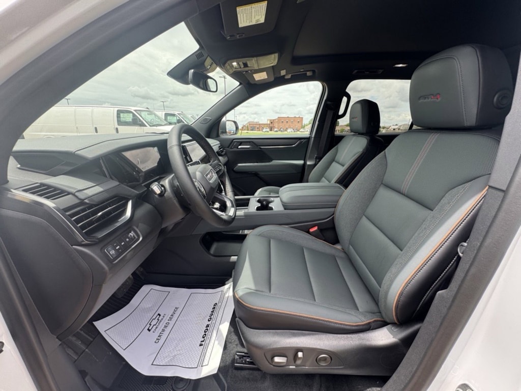 New 2025 GMC Acadia AT4 SUV