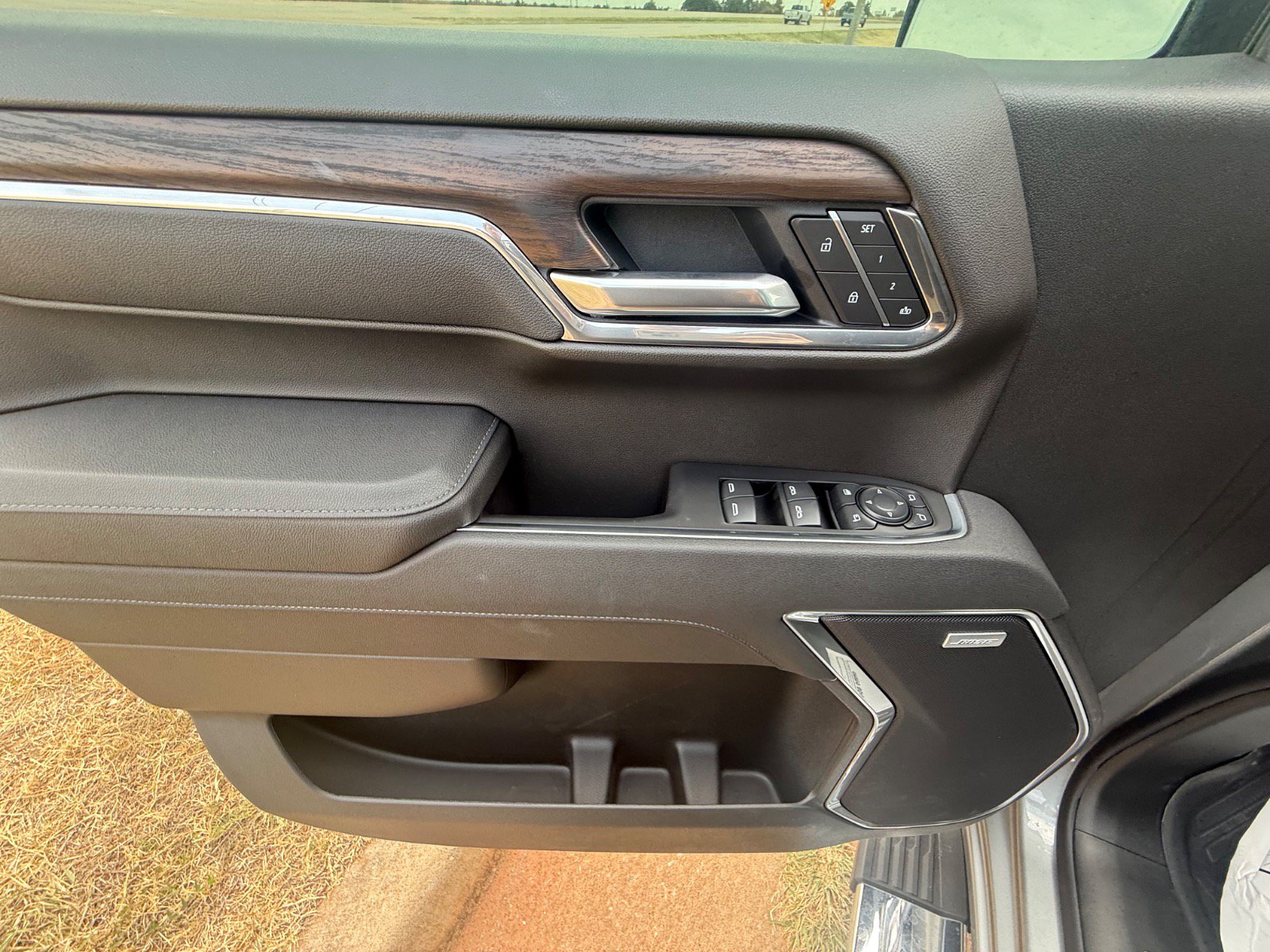 2026 GMC Sierra 1500 SLT - Photo 12