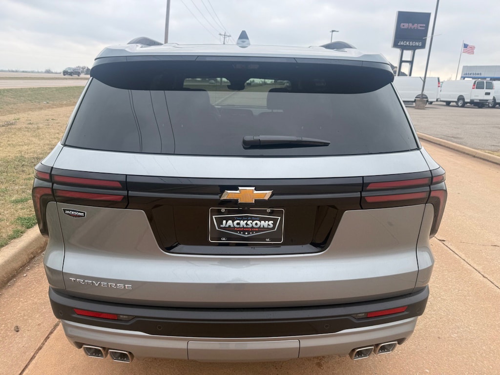 New 2026 Chevrolet Traverse LT SUV