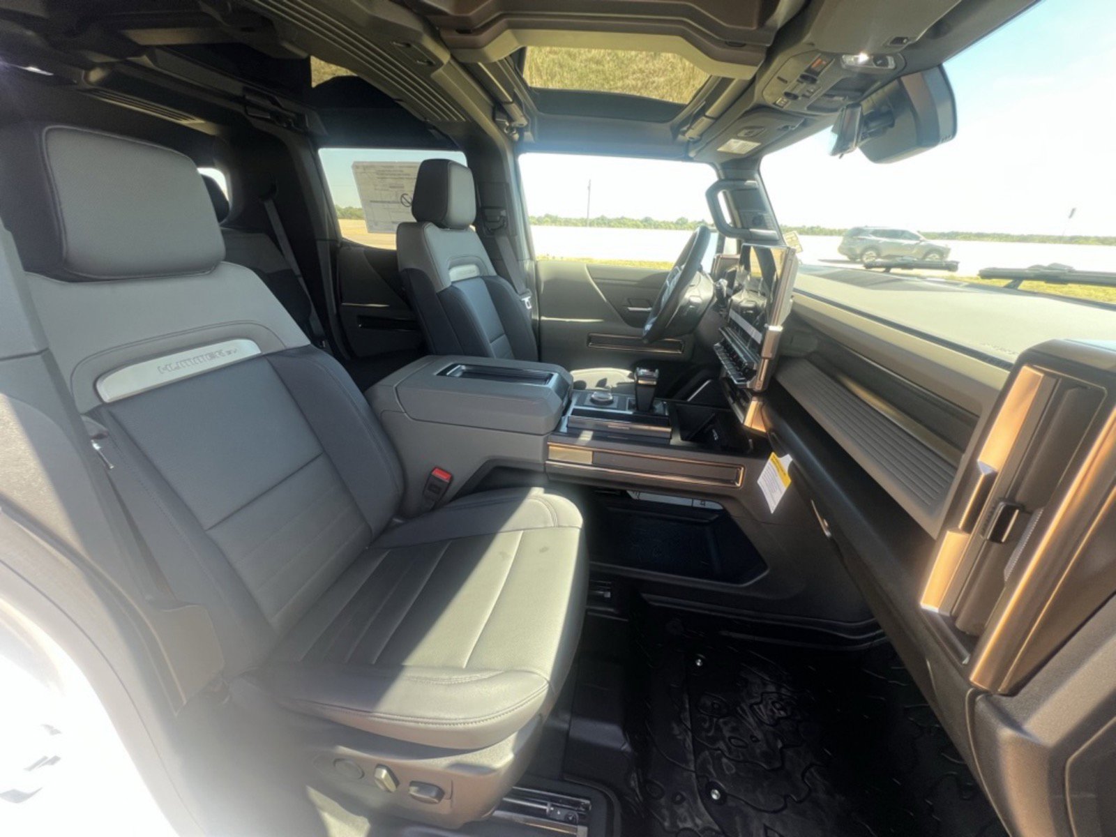 2025 GMC HUMMER EV 3X - Photo 18